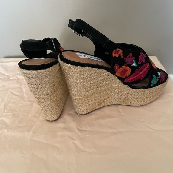 Steve Madden Platform Sandals - Picture 3 of 7